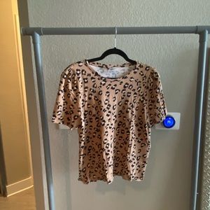 Cheetah print t shirt